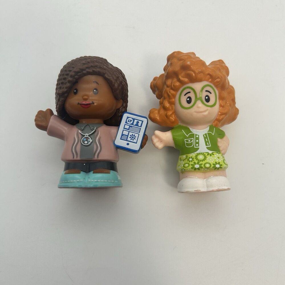 Fisher Price Little People Sophie And Dr.  Audrey